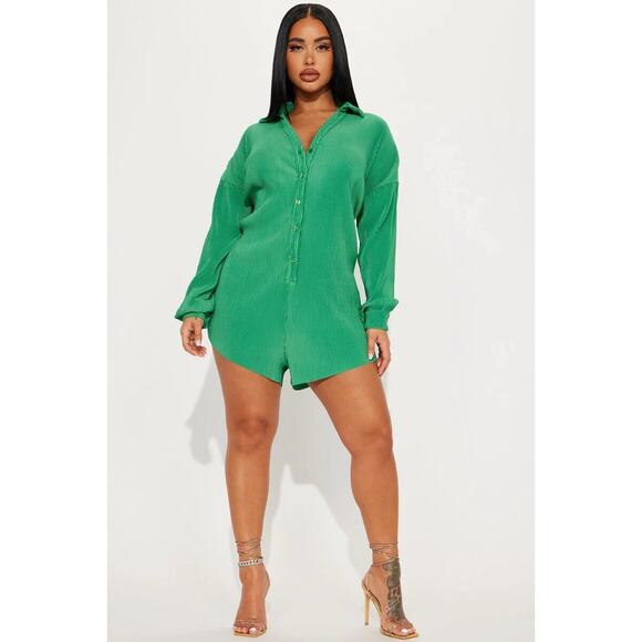Fashion nova amora plisse green romper - Picture 1 of 7